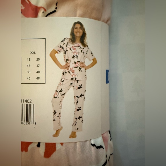 Flora Nikrooz Blush Floral Pajama Set - Picture 3 of 6